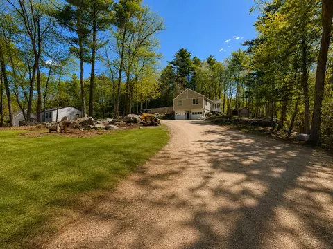 73 Greenfield Rd, Lake Arrowhead, ME 04061