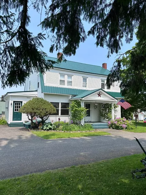 27 Military Rd, Blaine, ME 04734