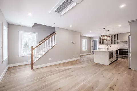 Living - 21 Fairway Commons Dr #5, Gorham, ME 04038 photo 3 of 7