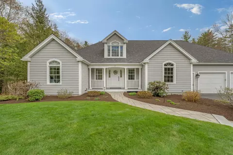 7 Landmark Rd, Scarborough, ME 04074