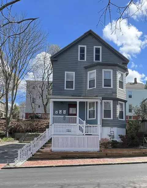 142 Sherman St, Portland, ME 04101