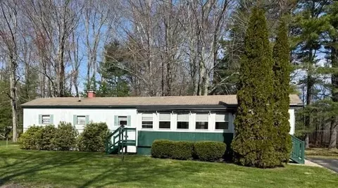 13 Gallant Dr, Saco, ME 04072