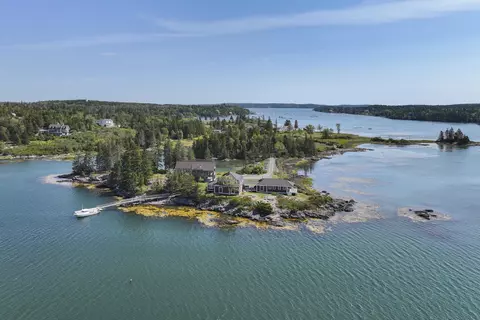 194 Ames Point Rd, North Haven, ME 04853