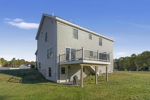 54 Magnolia Ln, Wells, ME 04090