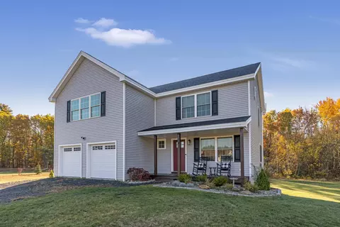 54 Magnolia Ln, Wells, ME 04090