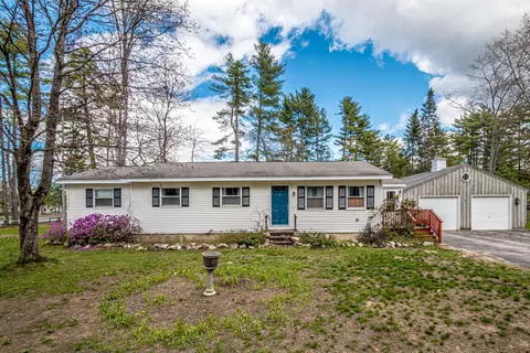 4 Ballard St, Fryeburg, ME 04037