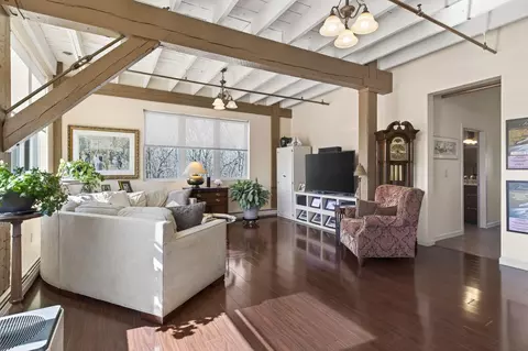 18 Park St #201, Saco, ME 04072