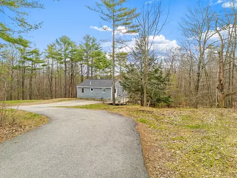 414 Litchfield Rd, Farmingdale, ME 04344