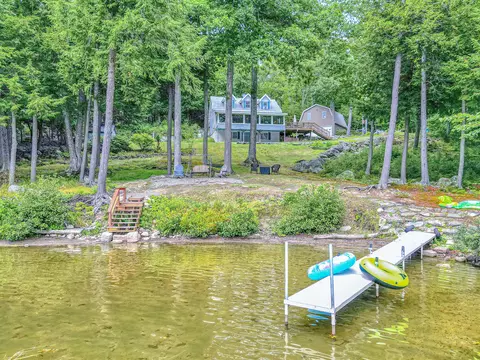 68 Moonlight Dr, Holden, ME 04429