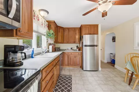 Kitchen - 265 Windham Center Rd, Windham, ME 04062 photo 3 of 3