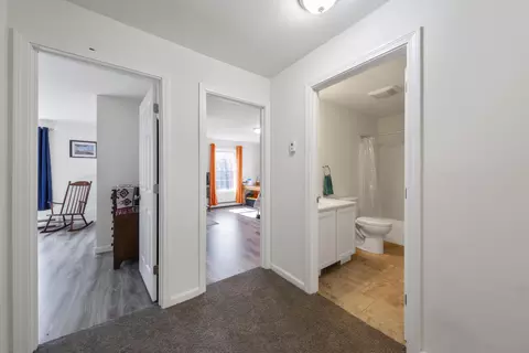 Entry Way - 17 N Ridge Rd, Cushing, ME 04563 photo 6 of 8