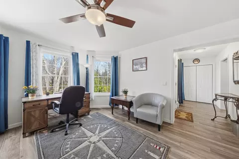 Entry Way - 17 N Ridge Rd, Cushing, ME 04563 photo 3 of 8