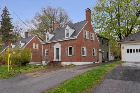 102 Lake St, Auburn, ME 04210