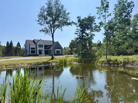 189 N Shore Rd, North Haven, ME 04853