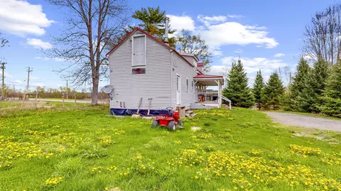 Exterior - 3950 W River Rd, Sidney, ME 04330 photo 2 of 4