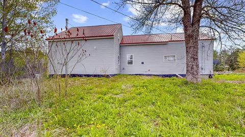 Exterior - 3950 W River Rd, Sidney, ME 04330 photo 3 of 4