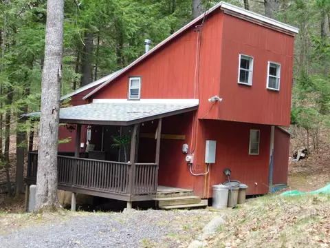 37 Torsey Shores Rd, Readfield, ME 04355
