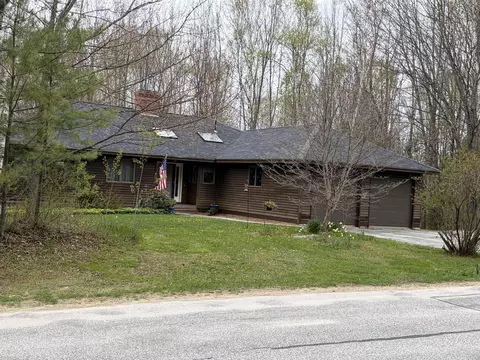 156 Bisco Rd, Paris, ME 04281
