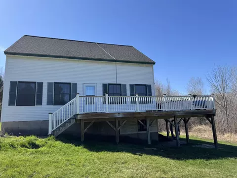 61 Pit Rd, Vassalboro, ME 04989