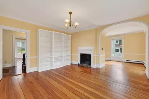Living - 997 Washington St, Bath, ME 04530 photo 1 of 15