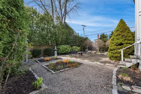 Exterior - 997 Washington St, Bath, ME 04530 photo 7 of 15
