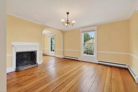 Living - 997 Washington St, Bath, ME 04530 photo 2 of 15