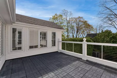 Exterior - 997 Washington St, Bath, ME 04530 photo 2 of 15