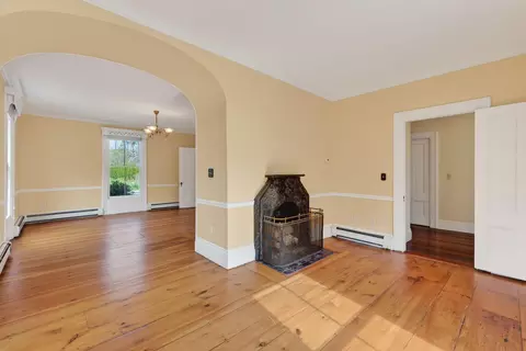 Living - 997 Washington St, Bath, ME 04530 photo 3 of 15