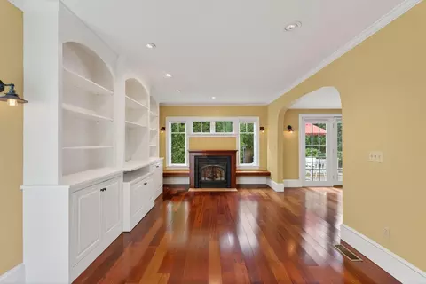 Living - 997 Washington St, Bath, ME 04530 photo 7 of 15