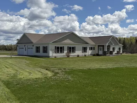 207 Corinth Rd, Hudson, ME 04449