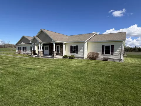Exterior - 207 Corinth Rd, Hudson, ME 04449 photo 4 of 14