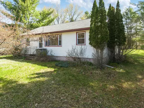 16 Claire St, Augusta, ME 04330