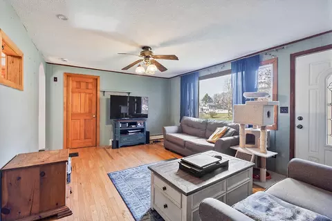 Living - 16 Claire St, Augusta, ME 04330 photo 2 of 3