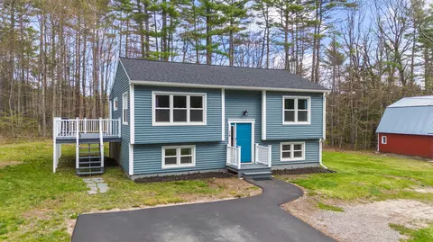 14 Margaret St, Naples, ME 04055