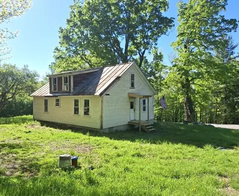 141 Tufts Pond Rd, Kingfield, ME 04947