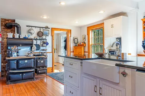Kitchen - 012 Long Is, Georgetown, ME 04548 photo 4 of 7