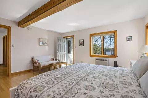 Bedroom - 25 S River Rd, Arrowsic, ME 04530 photo 4 of 5