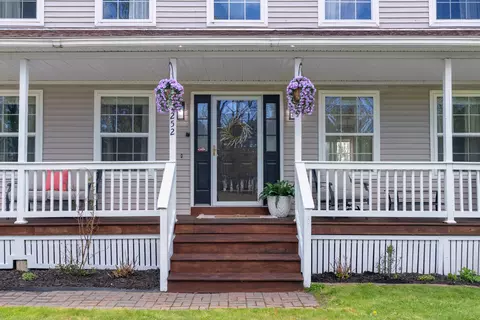 Exterior - 252 Ossipee Trl E, Gorham, ME 04038 photo 3 of 10