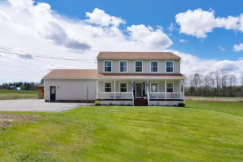 Exterior - 252 Ossipee Trl E, Gorham, ME 04038 photo 2 of 10
