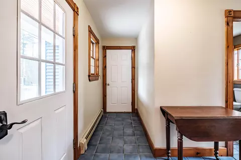 Entry Way - 6 Broadway Ave, Naples, ME 04055 photo 2 of 10