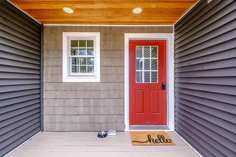 Exterior - 6 Broadway Ave, Naples, ME 04055 photo 4 of 29