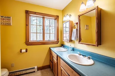 Bath - 6 Broadway Ave, Naples, ME 04055 photo 6 of 6