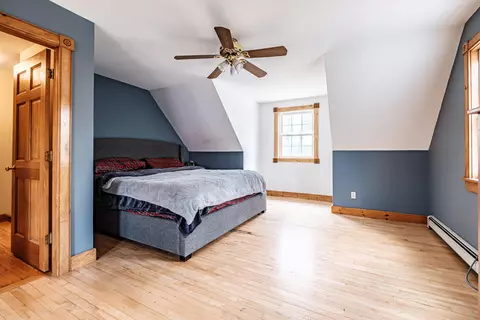 Bedroom - 6 Broadway Ave, Naples, ME 04055 photo 8 of 9