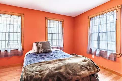 Bedroom - 6 Broadway Ave, Naples, ME 04055 photo 1 of 9