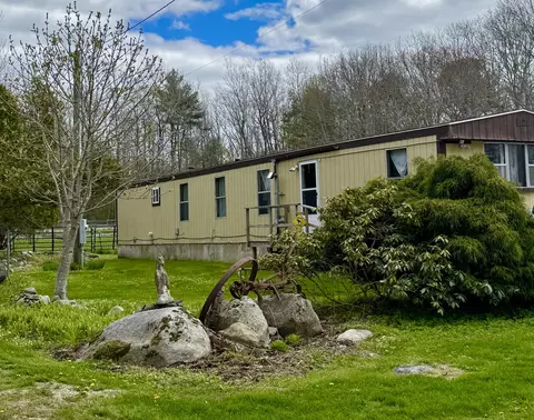 678 Mines Rd, Sedgwick, ME 04676