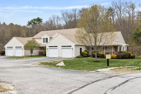 68 Provost Dr #13, Windham, ME 04062