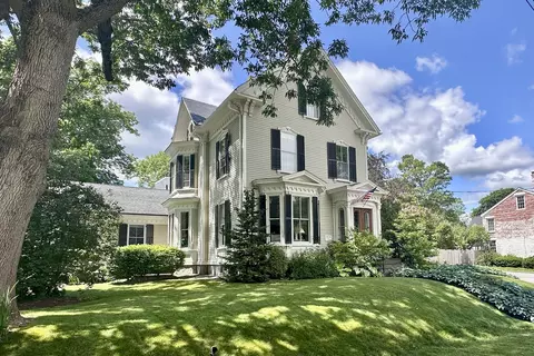 58 Church St, Belfast, ME 04915