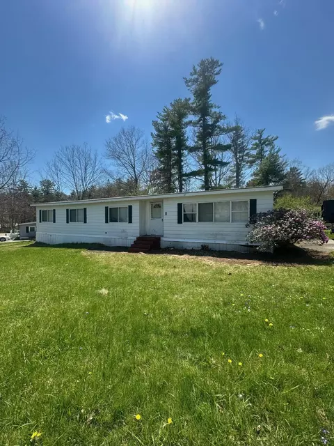 1 Heritage Dr, Eliot, ME 03903