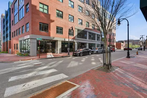 22 Hancock St #201, Portland, ME 04101