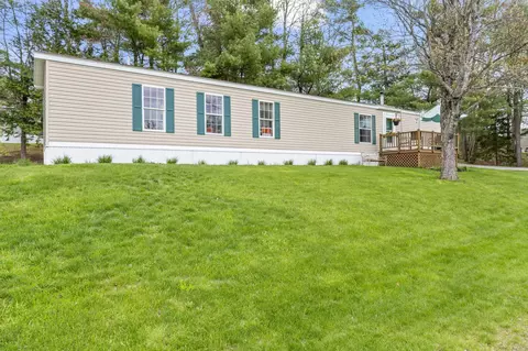 20 Marc Ave, Topsham, ME 04086